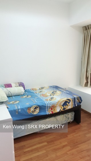 Waterfront Gold (D16), Condominium #188043032